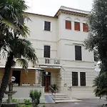 Pina Hotel 3*