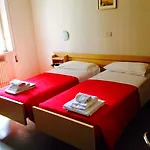 Hotel Pina 3*