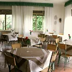 Hotel Pina 3*