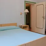 Hotel Pina