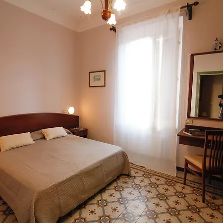 Pina Hotel