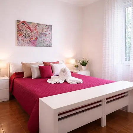 Pina Hotel