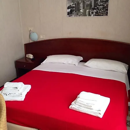 Otel Pina