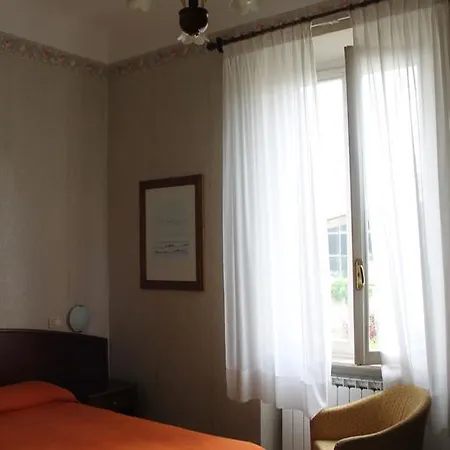 Otel Pina