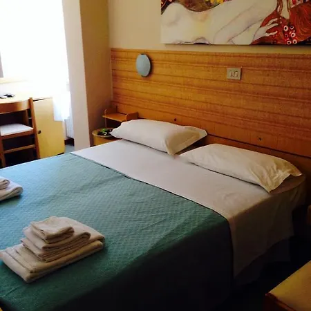 Pina Otel 3*